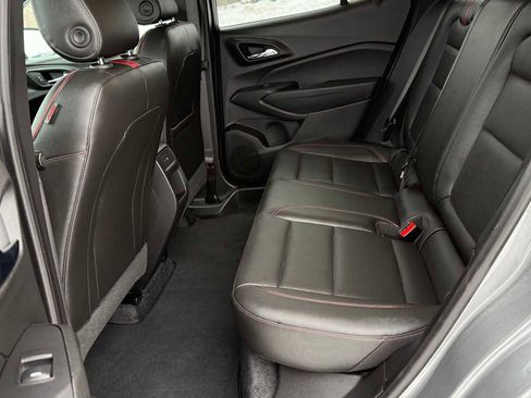 Used 2024 Chevrolet Trax RS w/ Driver Confidence Package image 8