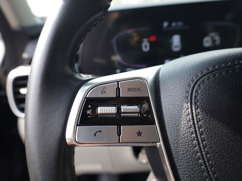 Used 2023 Kia Telluride S image 24