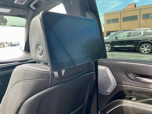 Used 2024 Cadillac Escalade V w/ LPO, ONYX Package AWD/4WD image 22