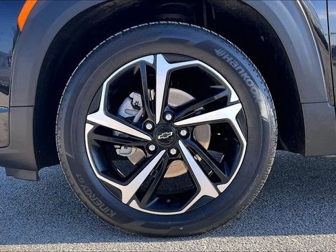 Used 2023 Chevrolet TrailBlazer RS image 35