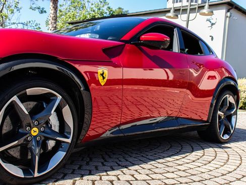 Used 2024 Ferrari Purosangue AWD/4WD image 31