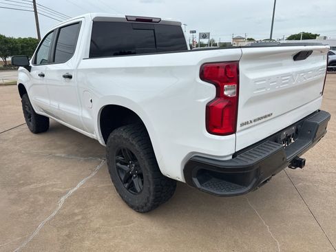 Used 2021 Chevrolet Silverado 1500 LT Trail Boss w/ Convenience Package II AWD/4WD image 5