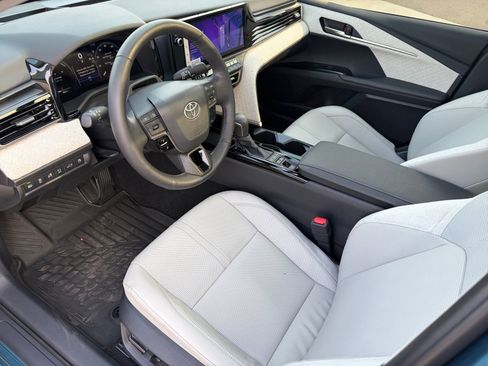 Used 2025 Toyota Camry XLE w/ Premium Plus Package AWD/4WD image 14