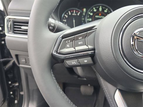 New 2025 MAZDA CX-5 Signature image 35