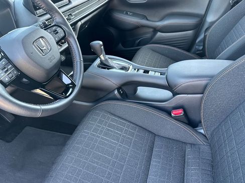 Certified 2025 Honda HR-V Sport image 12