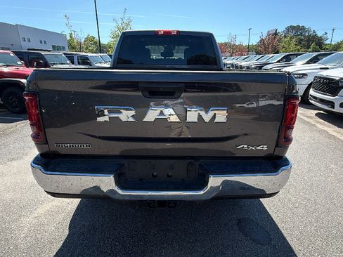 Certified 2025 RAM 2500 Big Horn AWD/4WD image 9