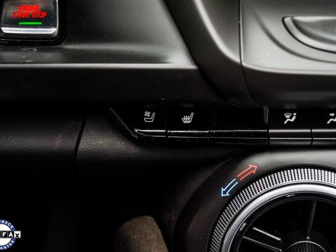 Used 2021 Chevrolet Camaro ZL1 RWD image 19