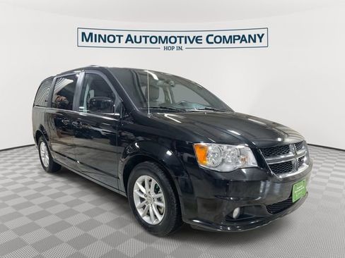Certified 2018 Dodge Grand Caravan SXT image 1