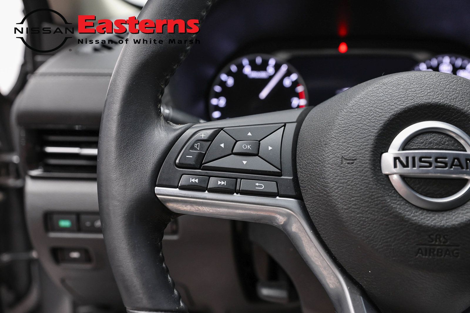 Used 2020 Nissan Sentra SV FWD image 15