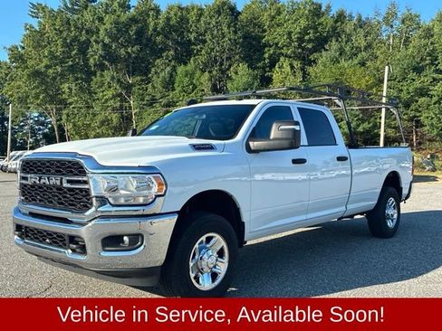 Used 2024 RAM 2500 Tradesman w/ Chrome Appearance Group AWD/4WD image 3