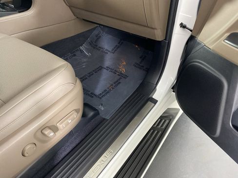 Certified 2023 Lexus GX 460 Premium w/ Premium Package image 33