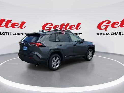 Used 2025 Toyota RAV4 XLE image 8