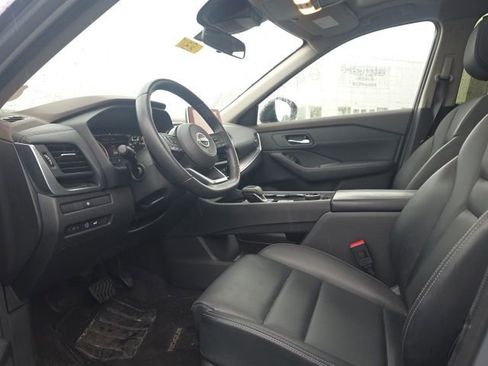 Certified 2023 Nissan Rogue SV w/ SV Premium B Package AWD/4WD image 19