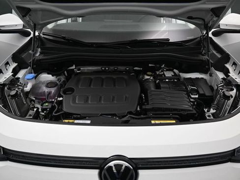 New 2026 Volkswagen Tiguan SE image 15