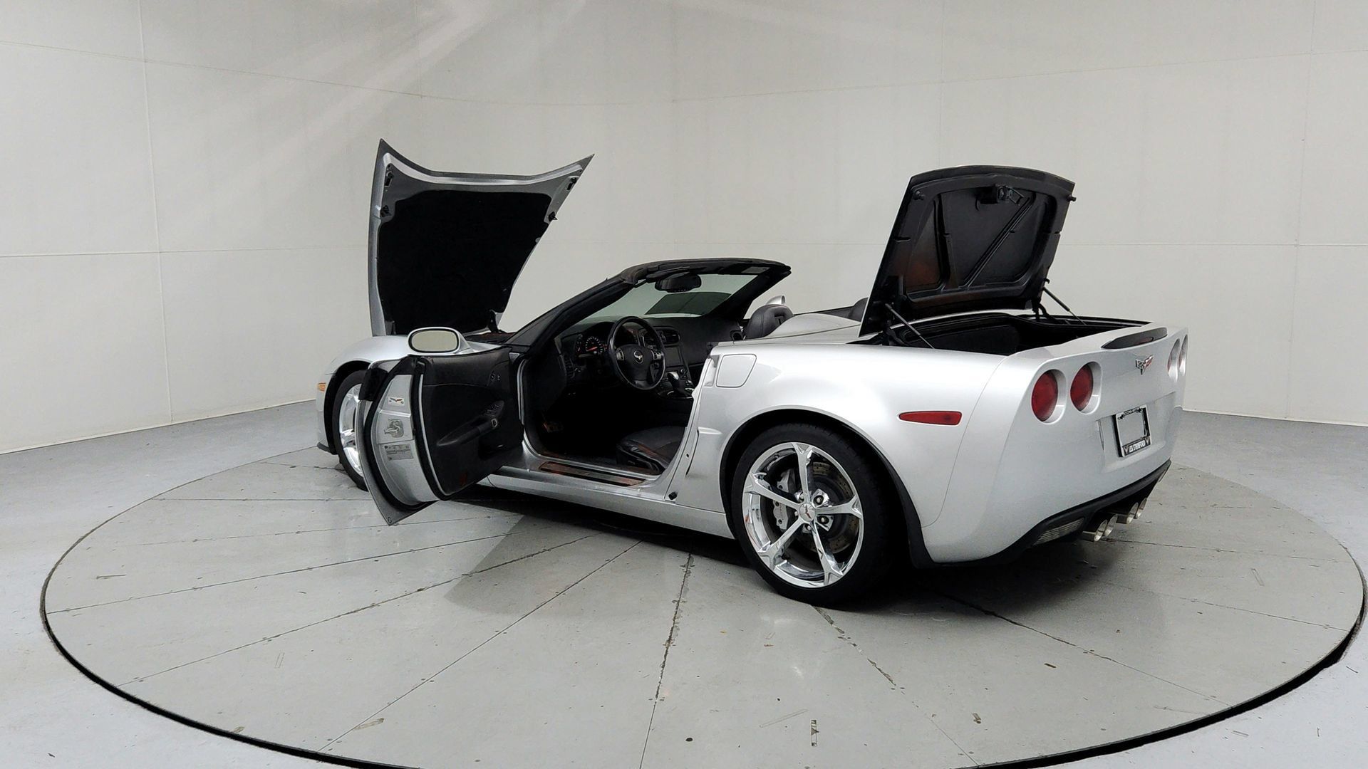 Used 2010 Chevrolet Corvette Grand Sport w/ Preferred Equipment Group RWD image 10