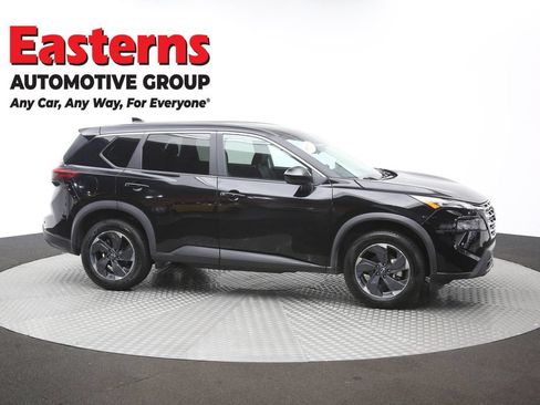 Used 2024 Nissan Rogue SV AWD/4WD image 44