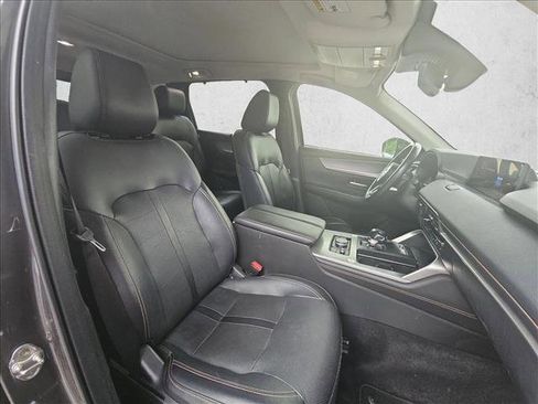 Used 2024 MAZDA CX-90 3.3 Turbo w/ Premium Package AWD/4WD image 19