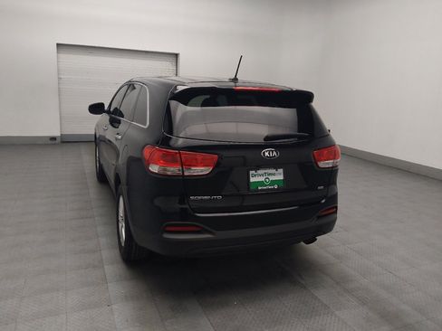 Used 2018 Kia Sorento L image 6