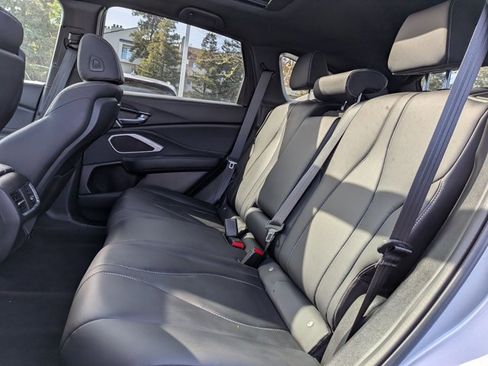 Certified 2025 Acura RDX SH-AWD image 18