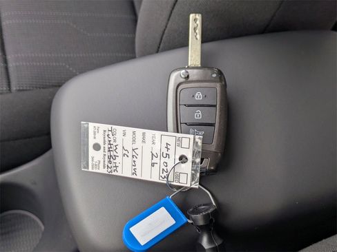 New 2026 Hyundai Venue SE image 31