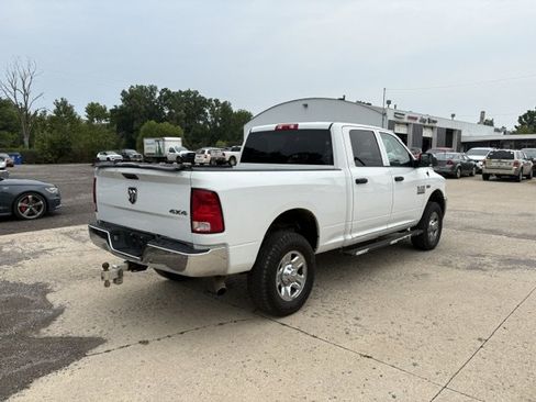 Used 2018 RAM 2500 Tradesman w/ Chrome Appearance Group AWD/4WD image 4