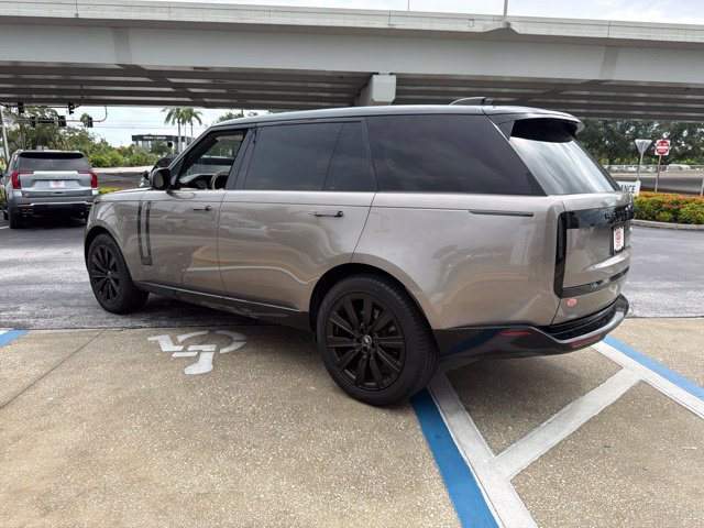 Used 2023 Land Rover Range Rover Long Wheelbase Autobiography AWD/4WD image 5