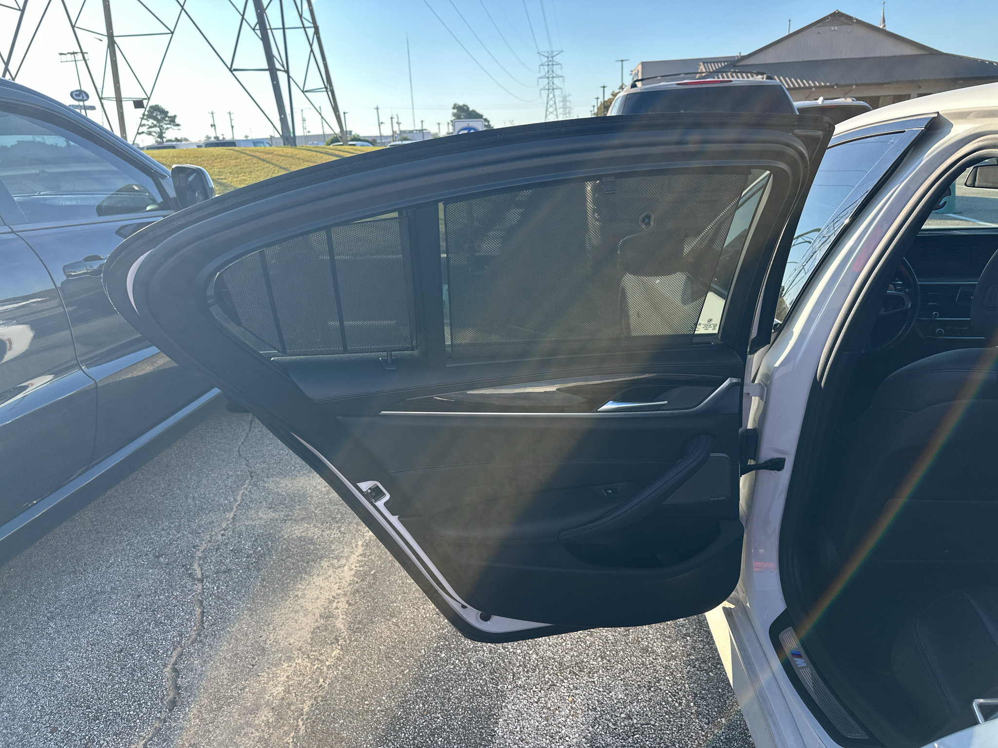 Used 2018 BMW 540i w/ M Sport Package RWD image 14