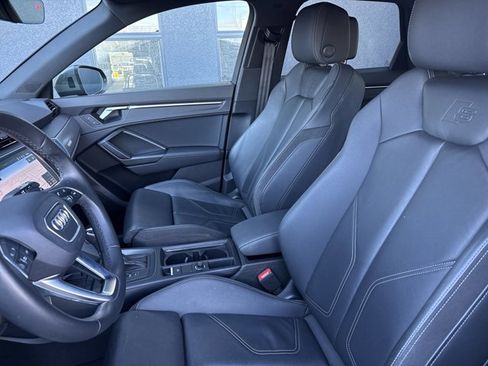 Used 2022 Audi Q3 2.0T Premium Plus w/ Premium Plus Package image 4