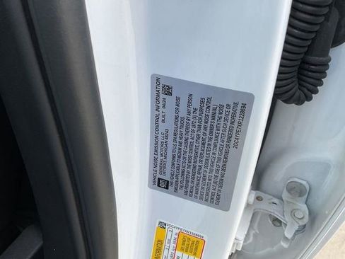 Used 2024 Chevrolet Silverado 2500 LTZ image 28