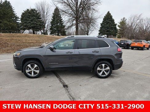 Used 2021 Jeep Cherokee Limited image 1