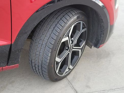 Used 2023 Kia Niro EX Touring image 6