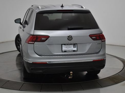 Used 2022 Volkswagen Tiguan SE AWD/4WD image 10