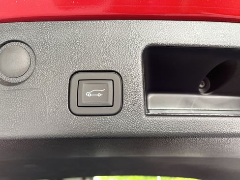 New 2026 Chevrolet Equinox LT w/ Convenience Package II FWD image 10