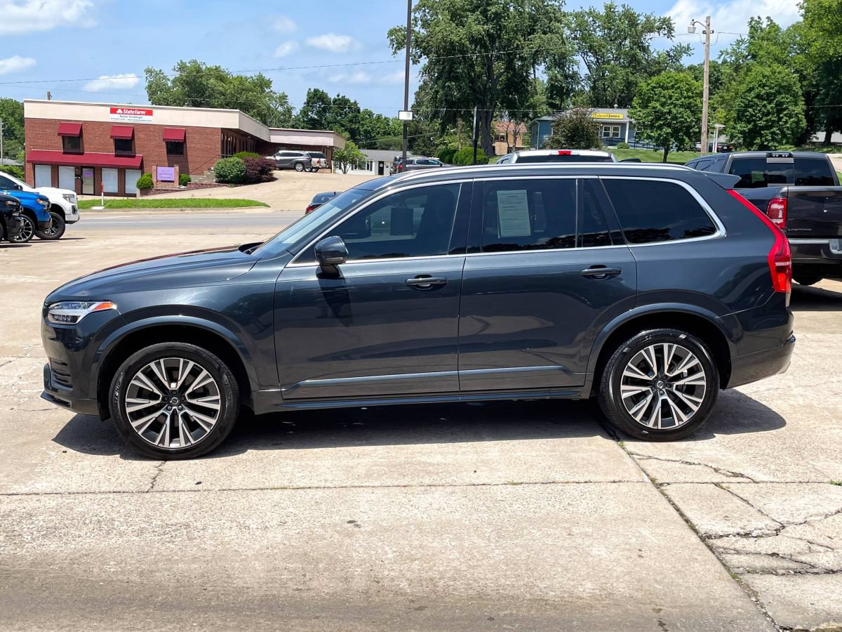 Used 2021 Volvo XC90 T6 Momentum AWD/4WD image 3