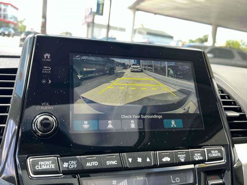 Used 2022 Honda Odyssey Touring image 27