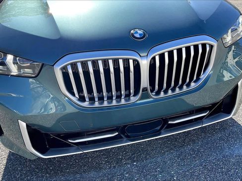 Used 2026 BMW X5 xDrive40i w/ Climate Comfort Package image 32