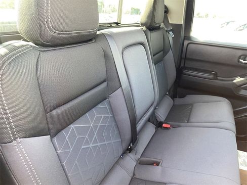 New 2025 Nissan Frontier SV w/ SV Convenience Package image 13