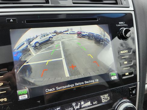 Used 2019 Subaru Outback 2.5i Touring image 4