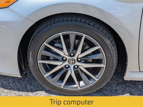 Used 2024 Toyota Camry XLE w/ Navigation Package image 12