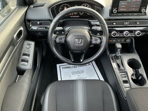 Used 2025 Honda Civic Sport image 12