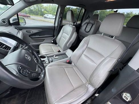 Used 2017 Honda Ridgeline RTL-T image 13