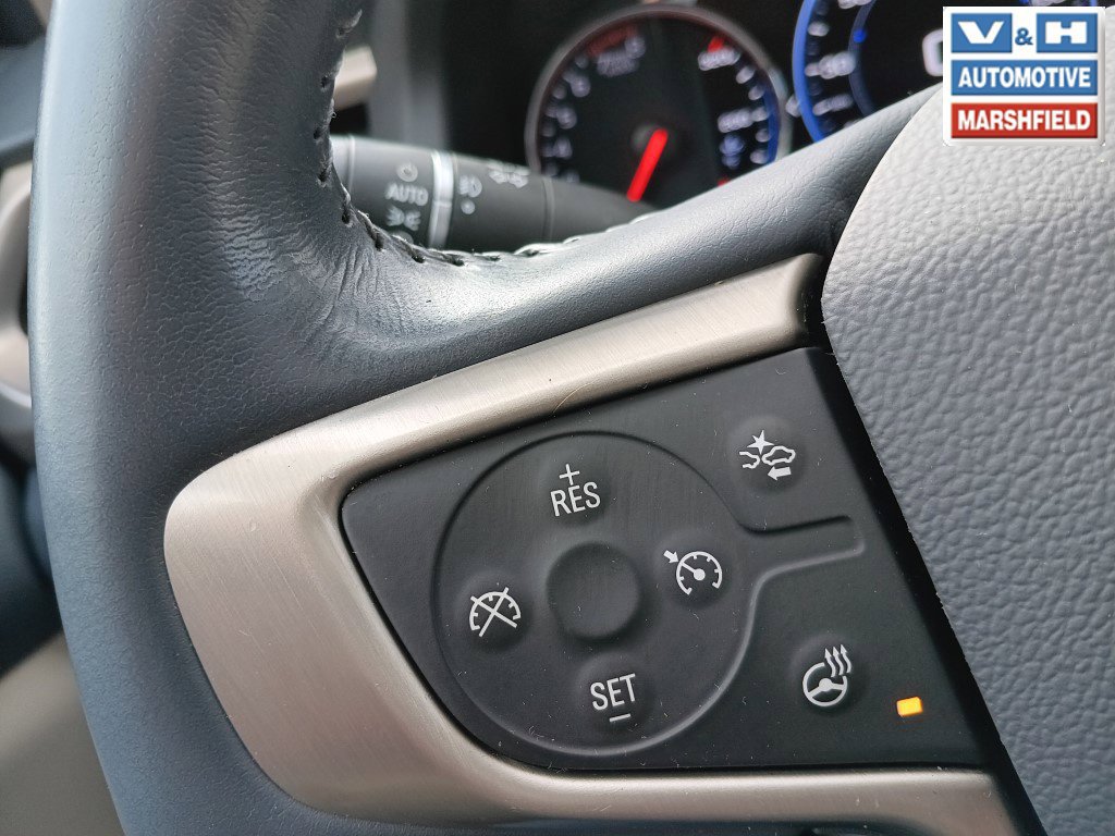 Used 2021 GMC Acadia Denali w/ Denali Ultimate Package AWD/4WD image 3