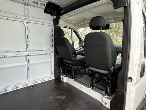 New 2024 RAM ProMaster 3500 w/ Premium Convenience Group FWD image 9