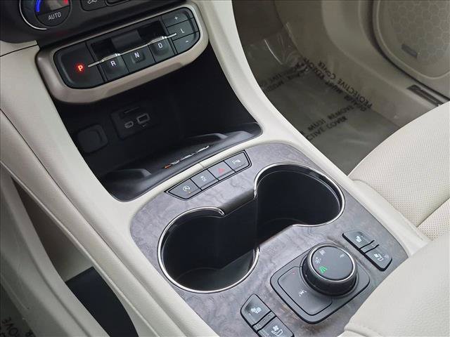 Used 2023 GMC Acadia Denali w/ Denali Ultimate Package FWD image 12
