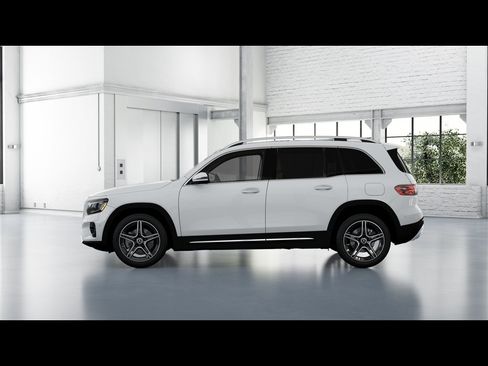 Certified 2026 Mercedes-Benz GLB 250 4MATIC image 29