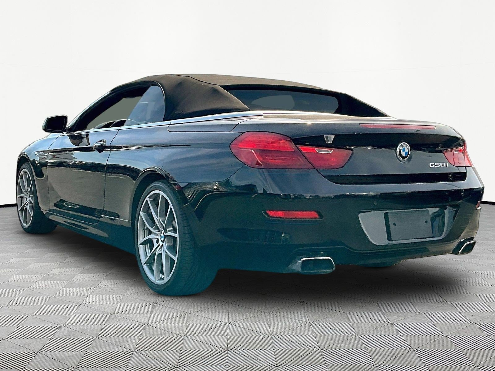 Used 2012 BMW 650i Convertible RWD image 4