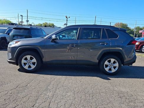 Used 2020 Toyota RAV4 XLE AWD/4WD image 7