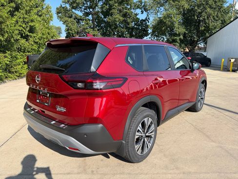 Used 2023 Nissan Rogue SV AWD/4WD image 30