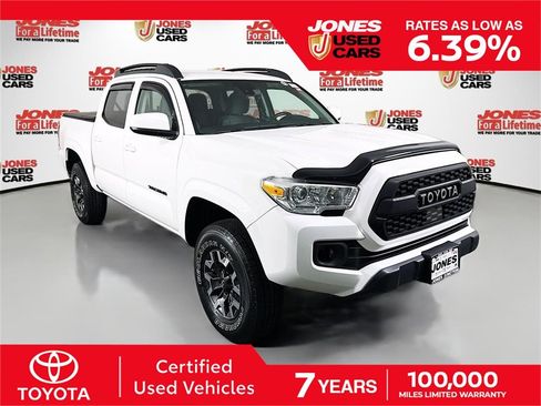 Certified 2022 Toyota Tacoma SR image 1