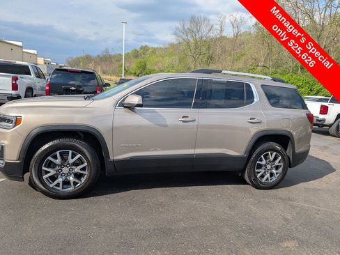 Used 2023 GMC Acadia SLT AWD/4WD image 4
